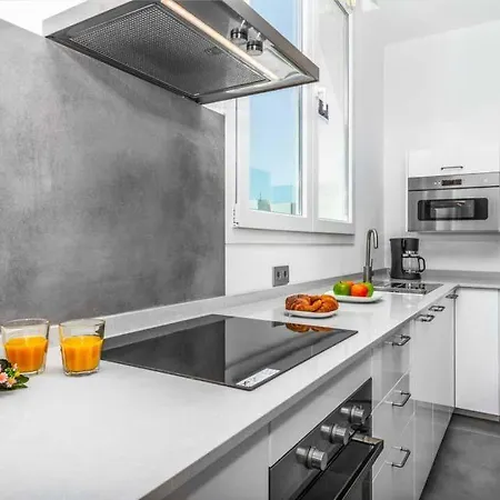 In Playa Blanca Sleeps 4 With Pool And Air Con Villa